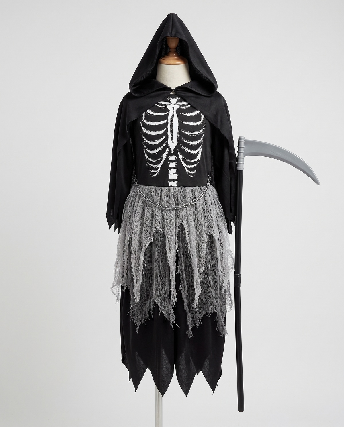 Girls grim reaper dress costume on child mannequin