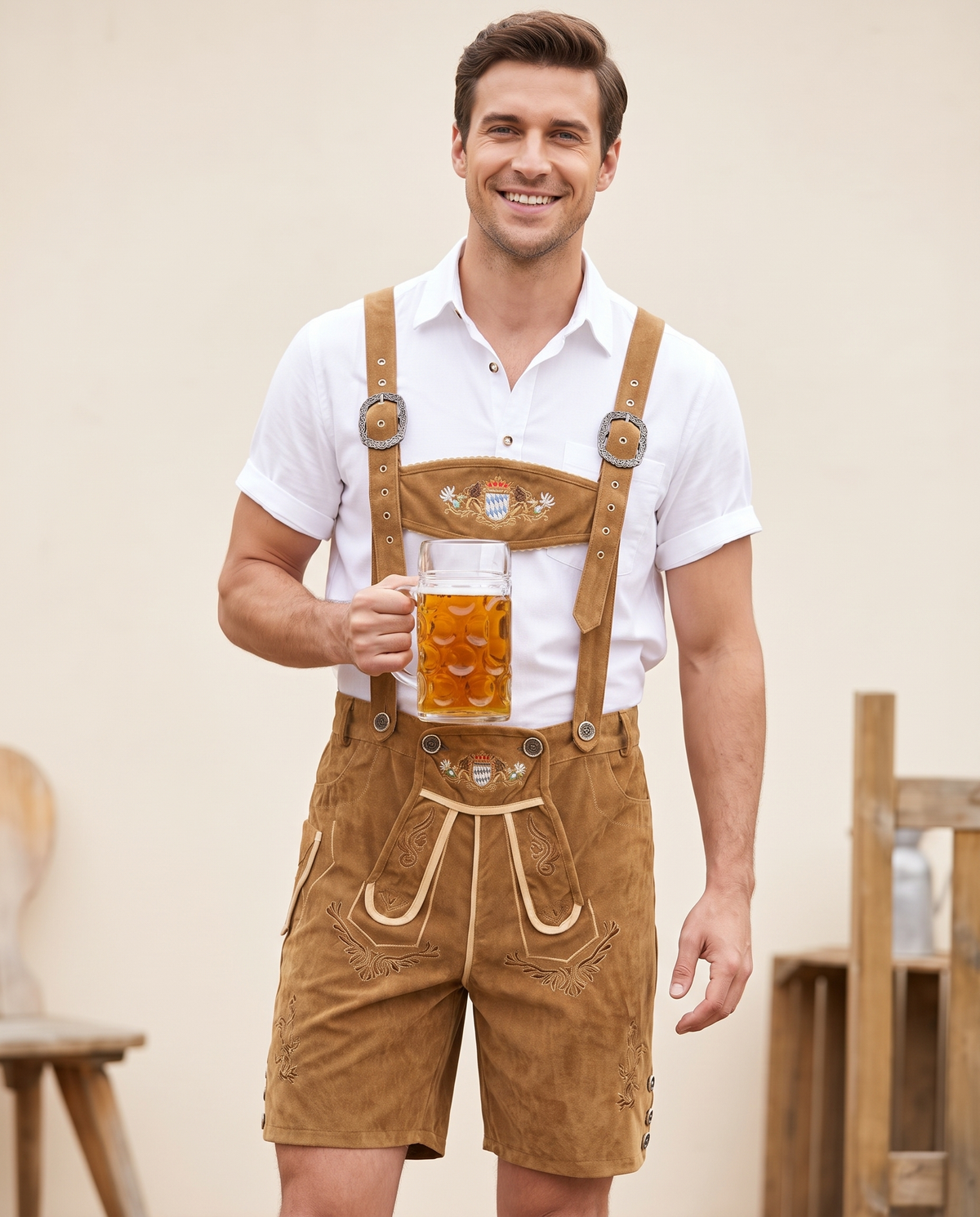 Man wearing tan deluxe lederhosen
